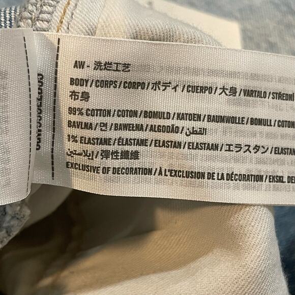 Abercrombie & Fitch NWT The '90s Straight Ultra High Rise Jeans - size 36/22R - Picture 9 of 10